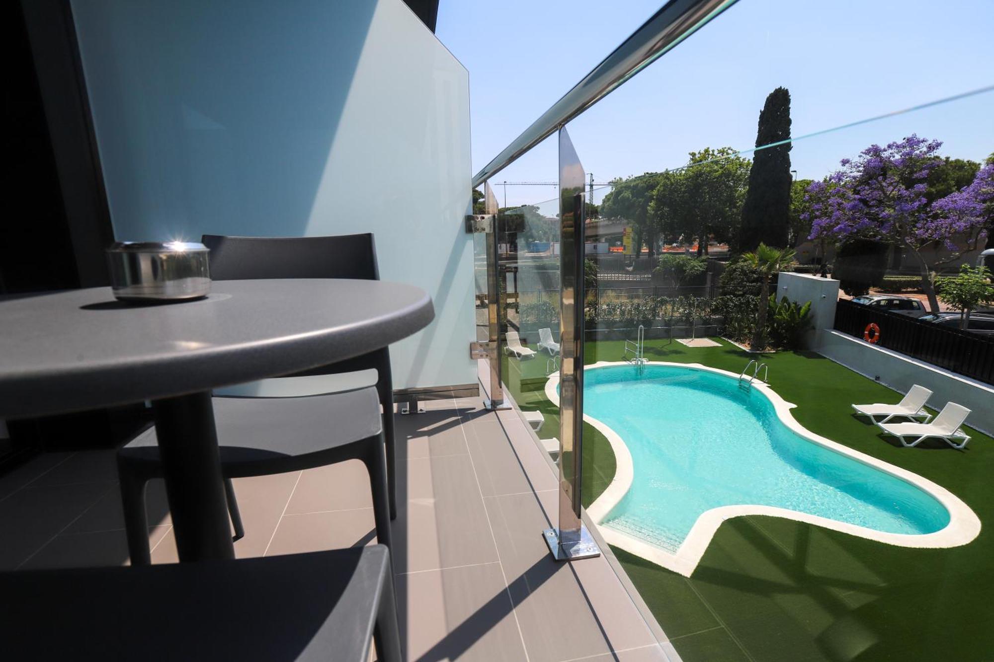 Hotel C31 Castelldefels Exterior foto
